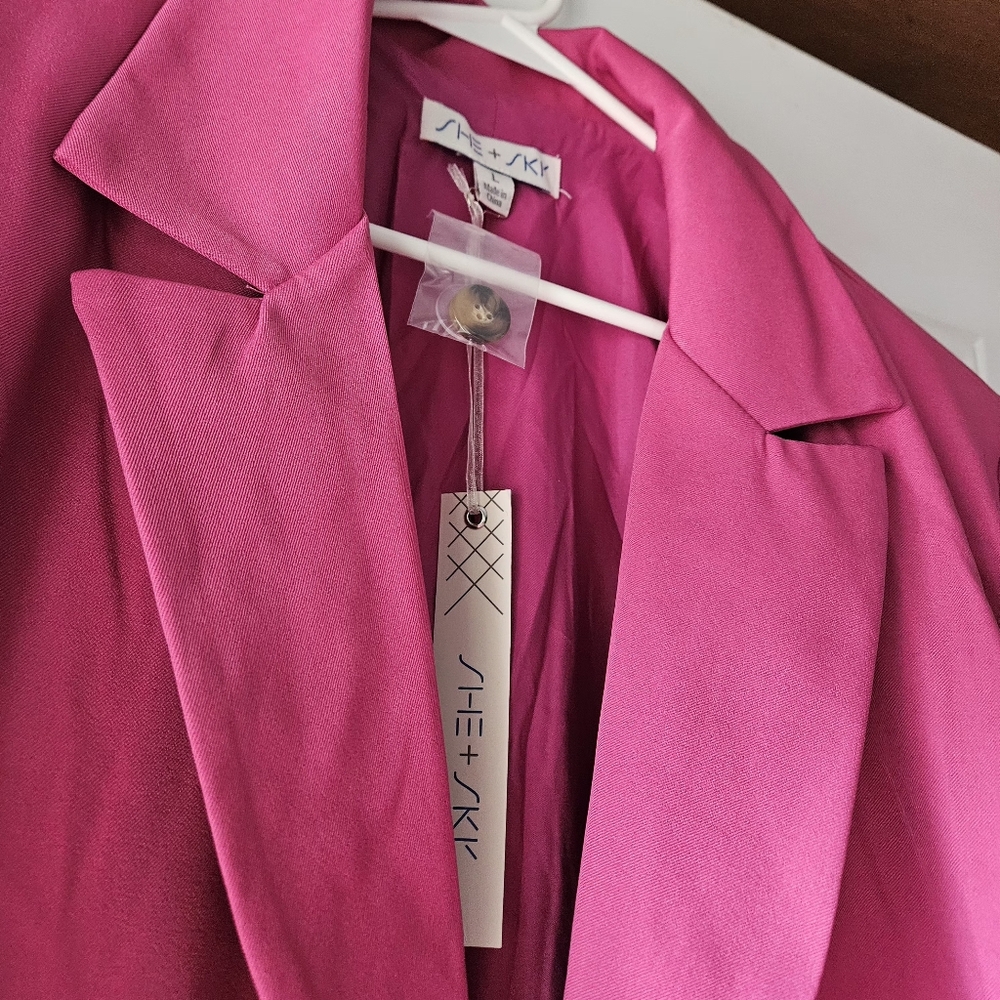 Blazer - Picture 4 of 6